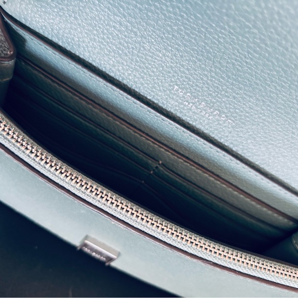 Tory Burch Thea Crossbody and Flat Wallet in Sage Green - Picture 9 of 11